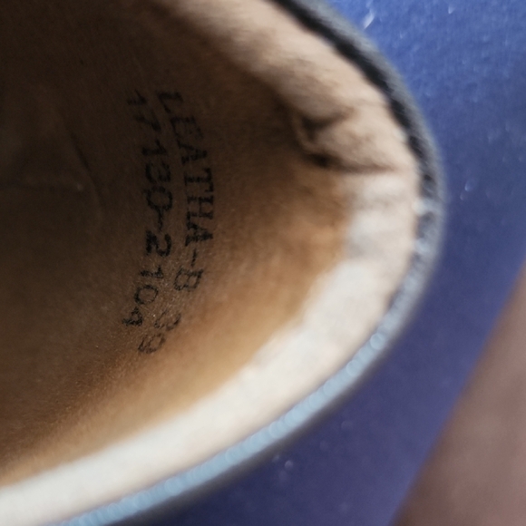 Lartiste embossed heel black bootie sz 39 - Picture 2 of 6